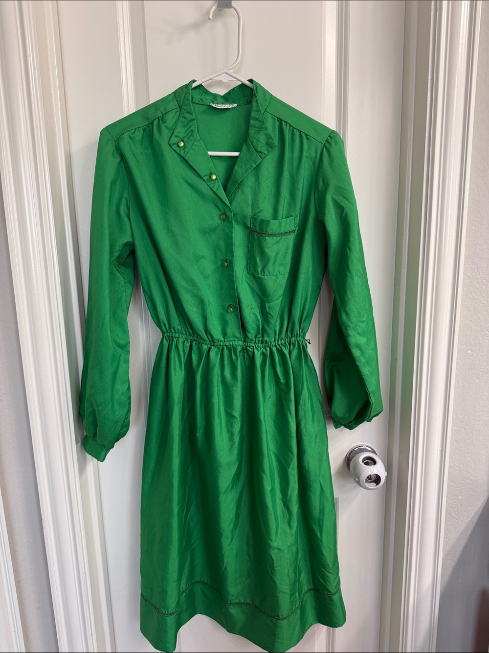 Vintage Green Button-Front Waist-Defined Dress